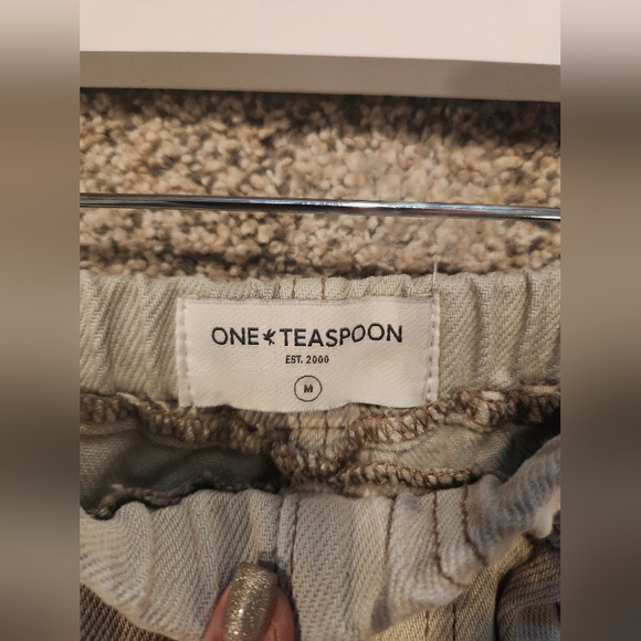 One Teaspoon Shabby Bandit Shorts - Picture 3 of 8